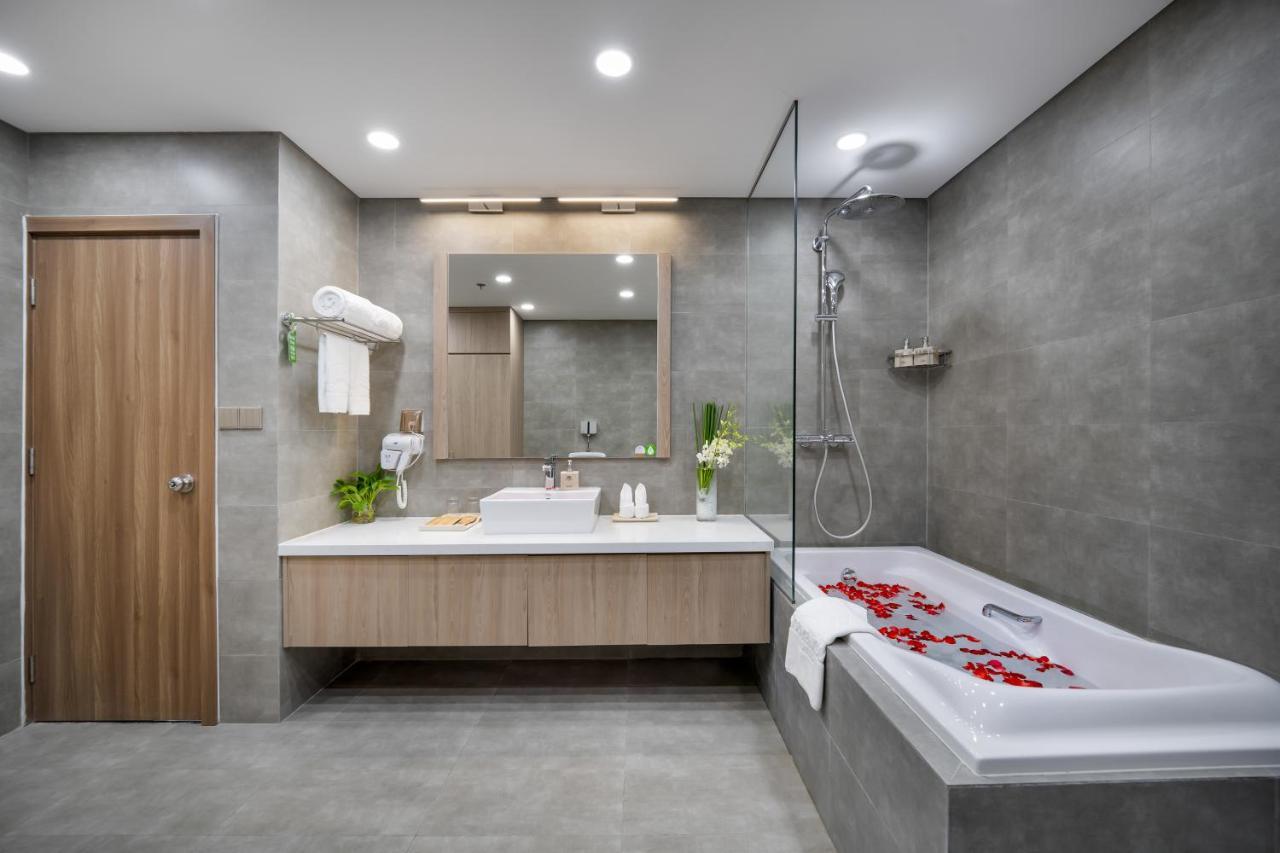 Nguyen Gia Hotel ดานัง ภายนอก รูปภาพ